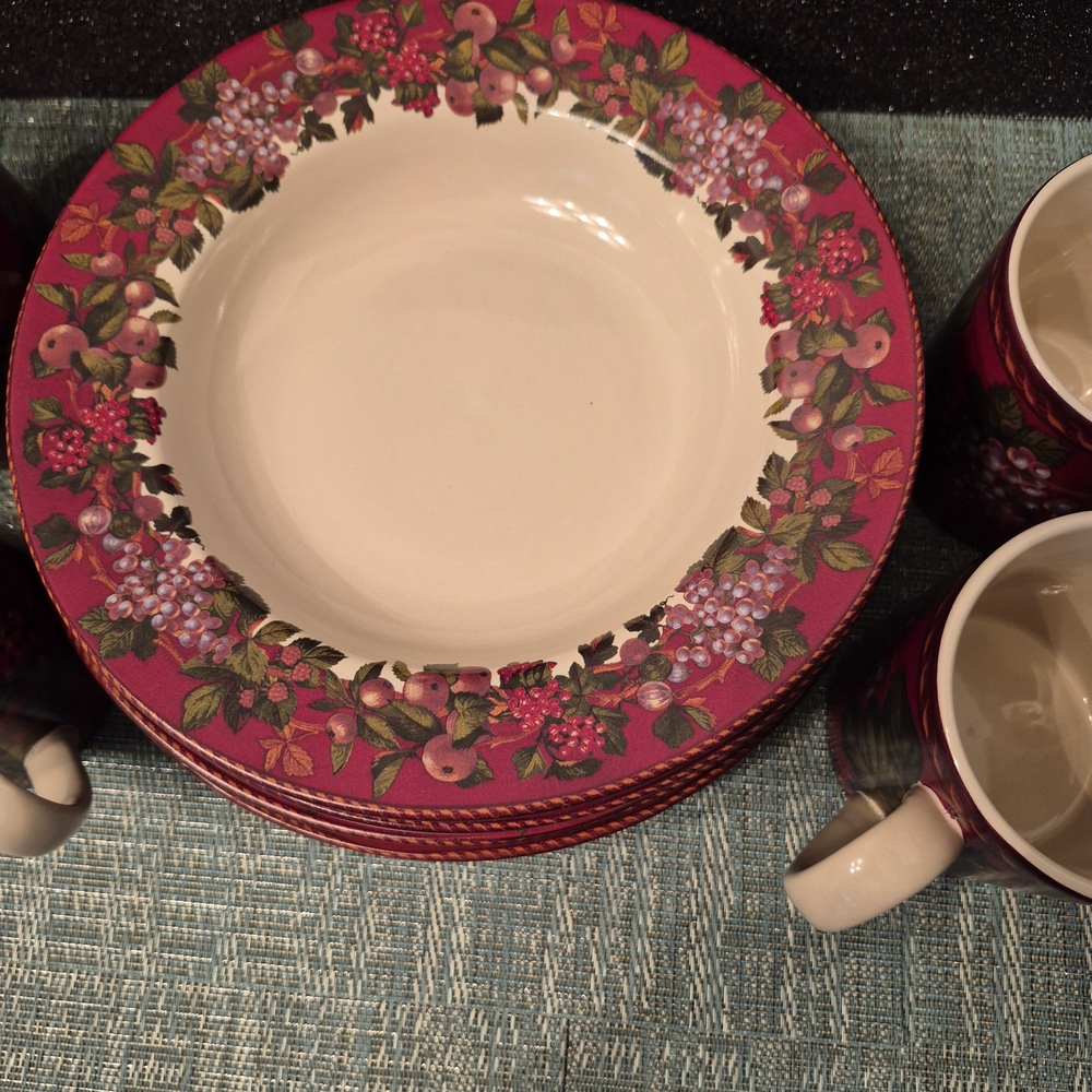 Vintage Elegant Fruity Dinnerware Set with Mugs - Picture 6 of 16
